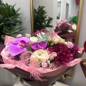 Puokštė "Burgundiškas rytas "