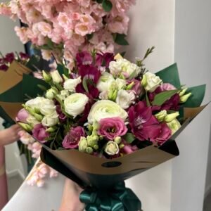 Puokštė "Bordo paslaptis"