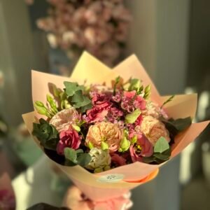 Puokštė "Spalvos pulsas: